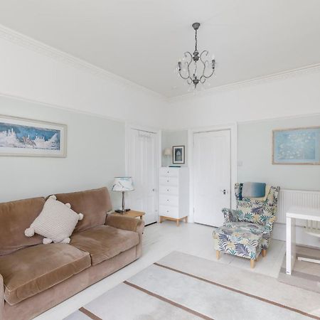 Central Hove Flat W Large Garden ภายนอก รูปภาพ
