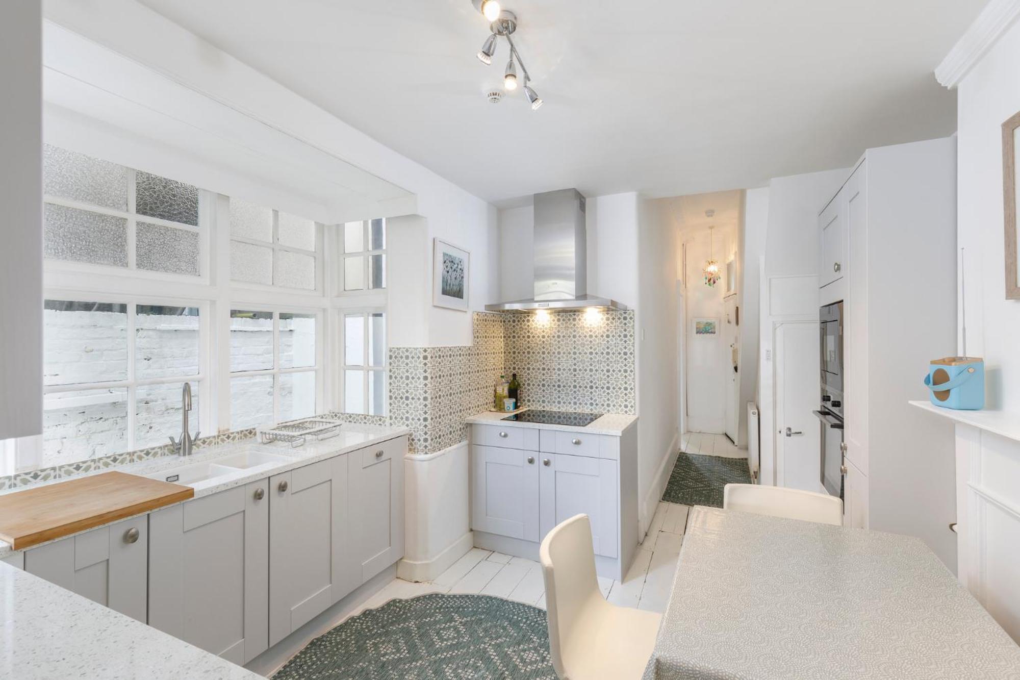 Central Hove Flat W Large Garden ภายนอก รูปภาพ