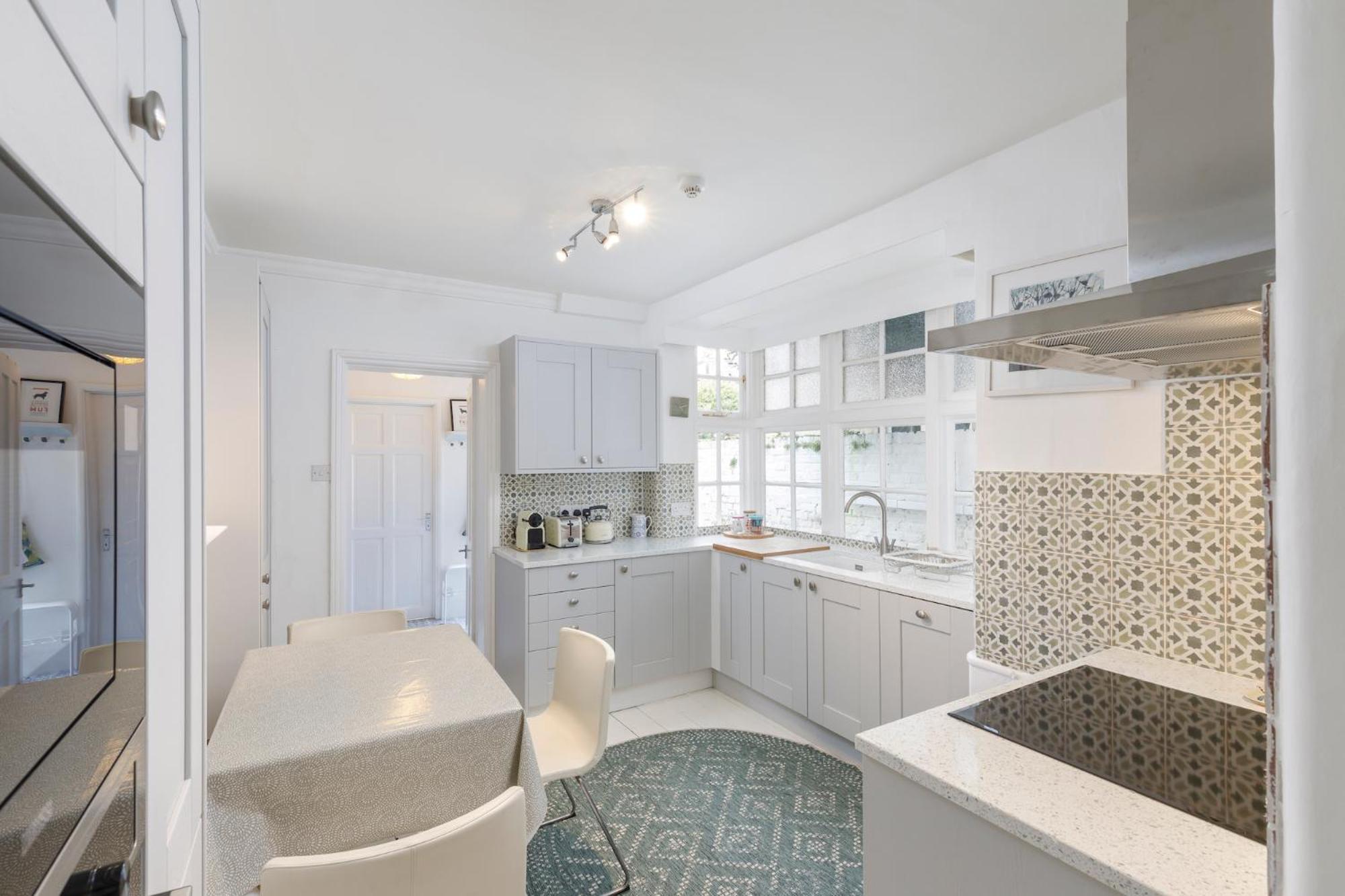 Central Hove Flat W Large Garden ภายนอก รูปภาพ
