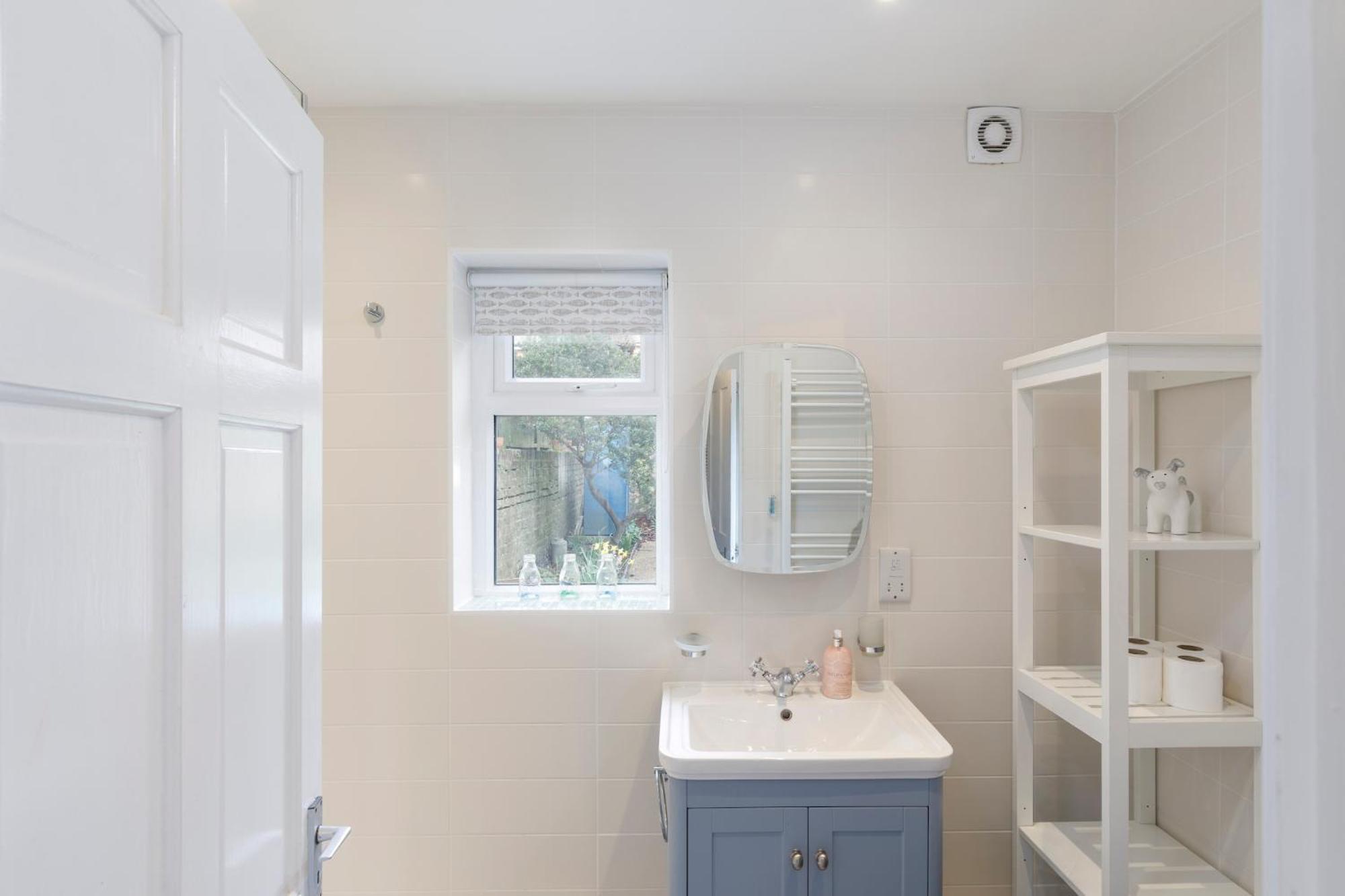 Central Hove Flat W Large Garden ภายนอก รูปภาพ